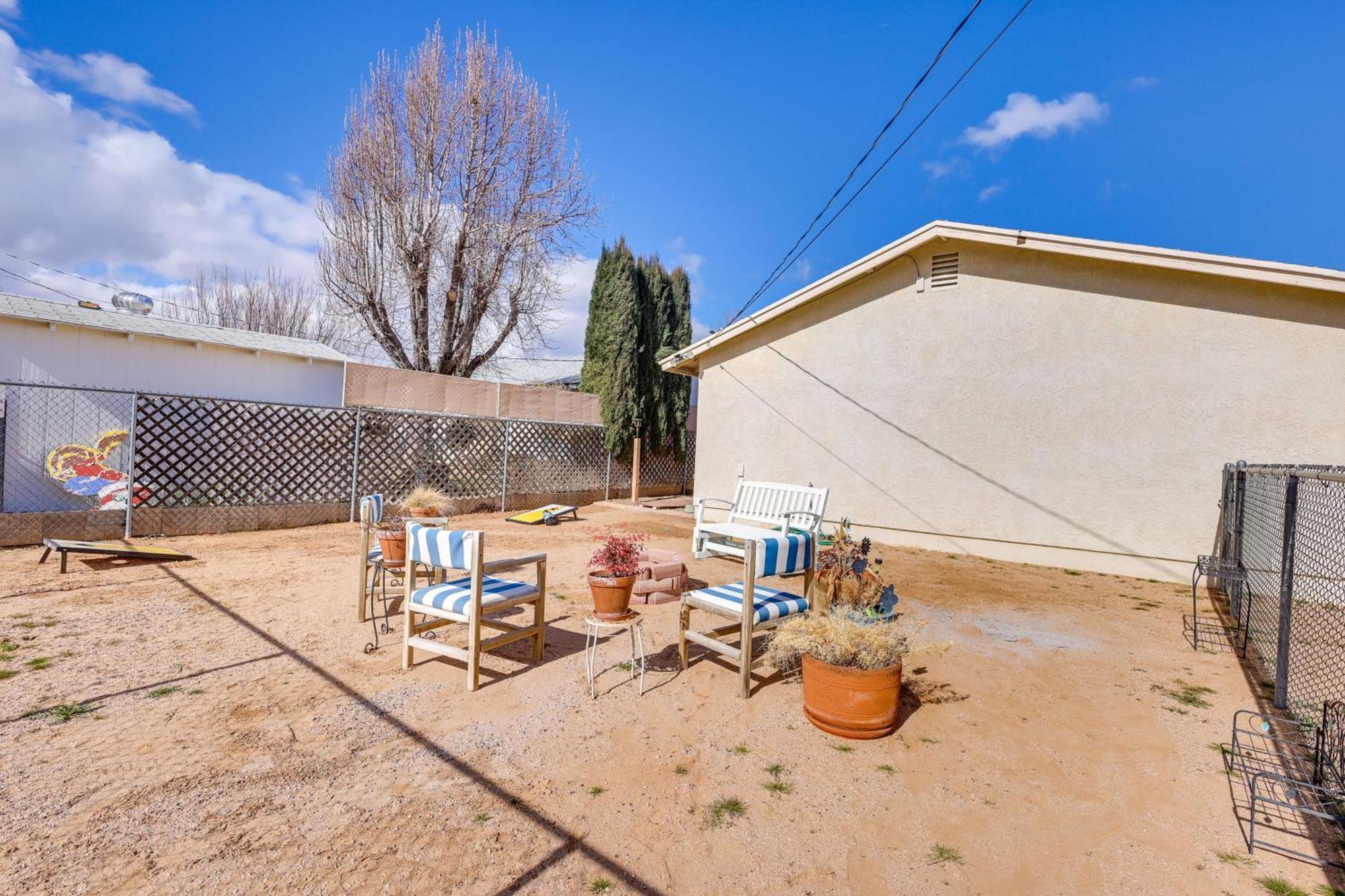 Kingman Vacation Rental With Yard And Fire Pit Dış mekan fotoğraf